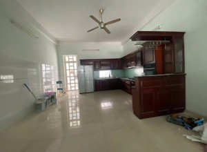 Cho thuê nhà đường số 5, Bình Tân khu Ao Sen Tên Lửa, 20tr, 5x20m, 3 tấm