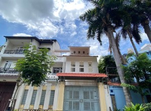 Bán nhà MT  Đường số 18, Q Bình Tân ( Khu Tên Lửa) -  8x20 -  3 tầng - 18.5 tỷ