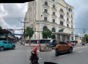 Bán nhà MTKD Lê Văn Quới, Q Bình Tân - 31x60m - Cao ốc - 260 tỷ